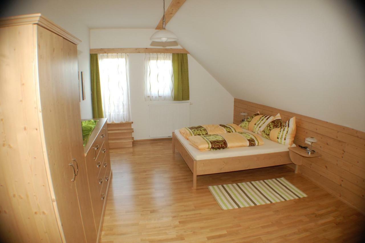 Апартаменты Urlaub Am Zechnerhof Штрасбург-ин-Кернтен Экстерьер фото